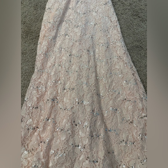 My Michelle Blush Pink Lace Sequin Gown – Size 5 - Picture 3 of 15